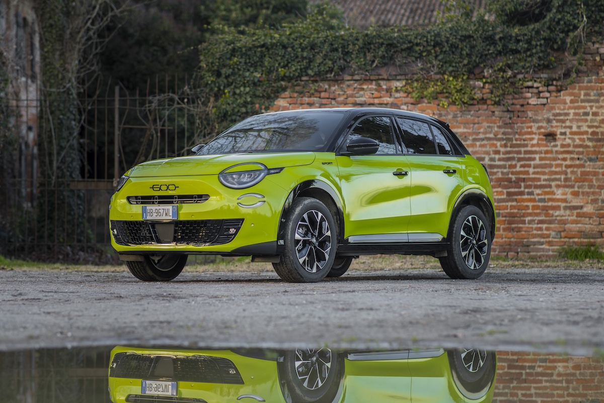 Fiat 600 Sport Edizione Milano Cortina 2026: ibrida 145 CV e look dark Fiat 600 Sport Edizione Milano Cortina 2026: ibrida 145 CV e look dark