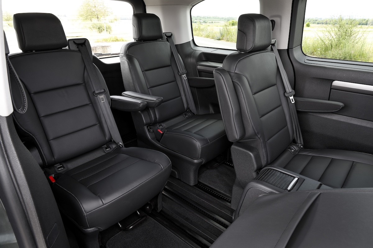 Opel Zafira e Vivaro: debutta il 2.2 diesel di nuova generazione Opel Zafira e Vivaro: debutta il 2.2 diesel di nuova generazione