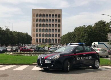 Roma, controlli tra San Lorenzo e Termini: 3 arresti e 5 denunciati, recuperati scooter e auto rubate
