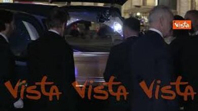 Funerali di Antonino Zichichi, il feretro lascia la Basilica di Santa Maria degli Angeli a Roma