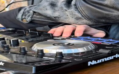 Dalla notte al mattino: a Milano esplode la tendenza del soft-clubbing tra colazioni e dj set