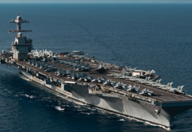 Iran, Trump fa sul serio. La più grande portaerei del mondo verso il Medio Oriente. Altro che negoziati