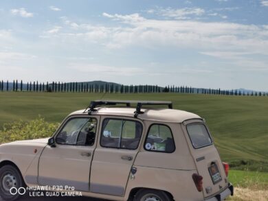Strade e Polvere: 7.000 km tra Balcani e Turchia con una Renault 4