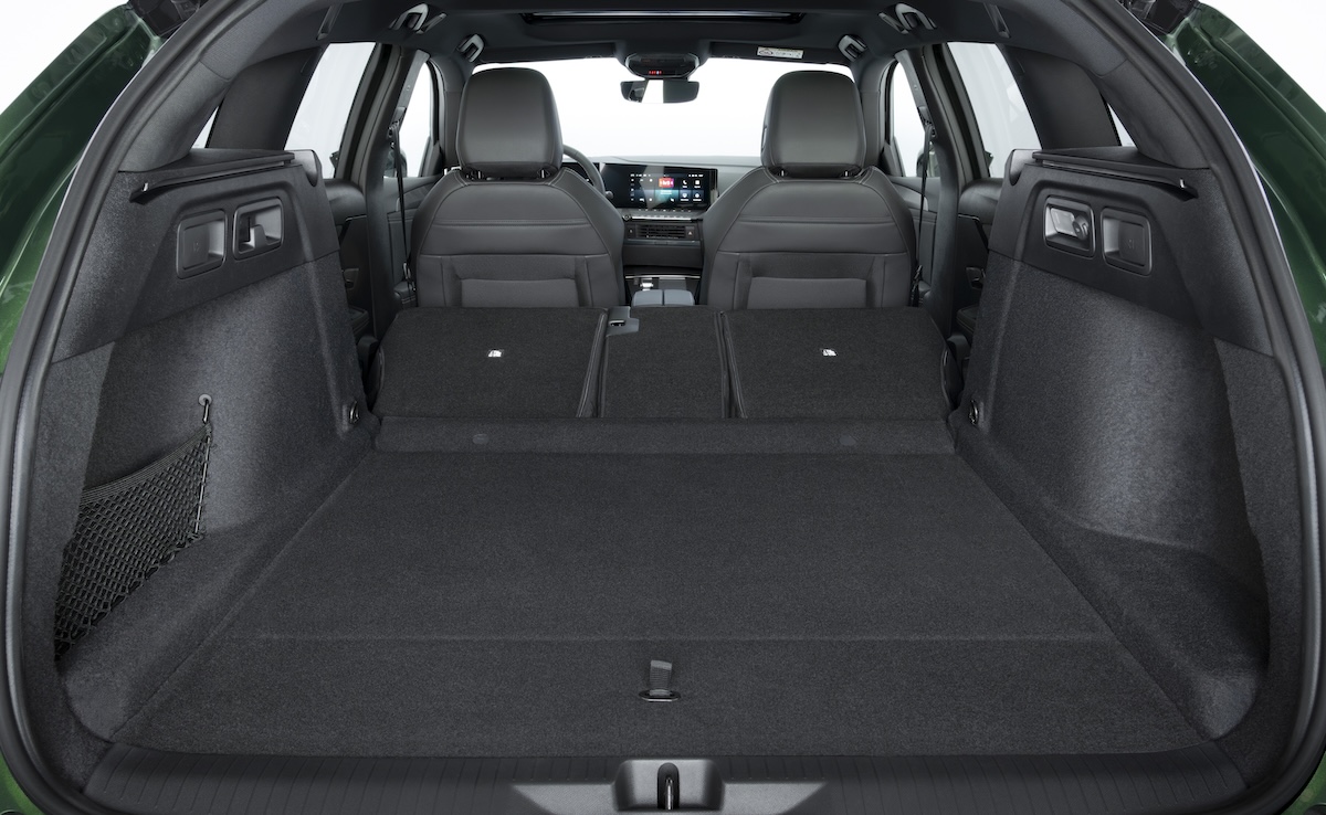 Astra 2026: la compatta Opel alza l’asticella (senza alzare il prezzo) Astra 2026: la compatta Opel alza l’asticella (senza alzare il prezzo)