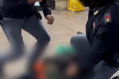 Moussa Diarra ucciso a Verona, il video choc diffuso da Ilaria Cucchi