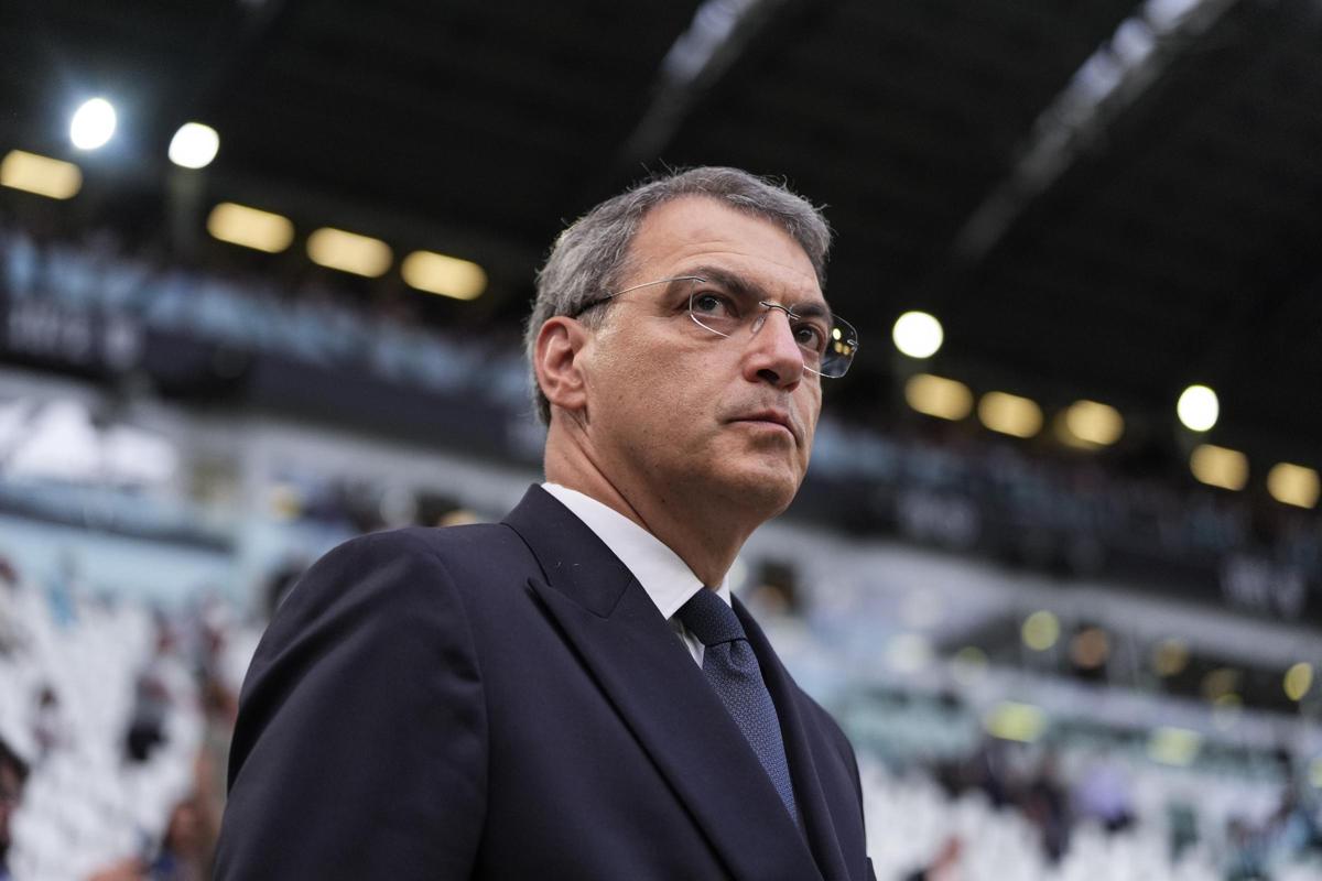 Inter-Juve, il derby d’Italia non finisce più. Comolli squalificato: “Cercava contatto fisico con La Penna” Inter-Juve, il derby d’Italia non finisce più. Comolli squalificato: “Cercava contatto fisico con La Penna”