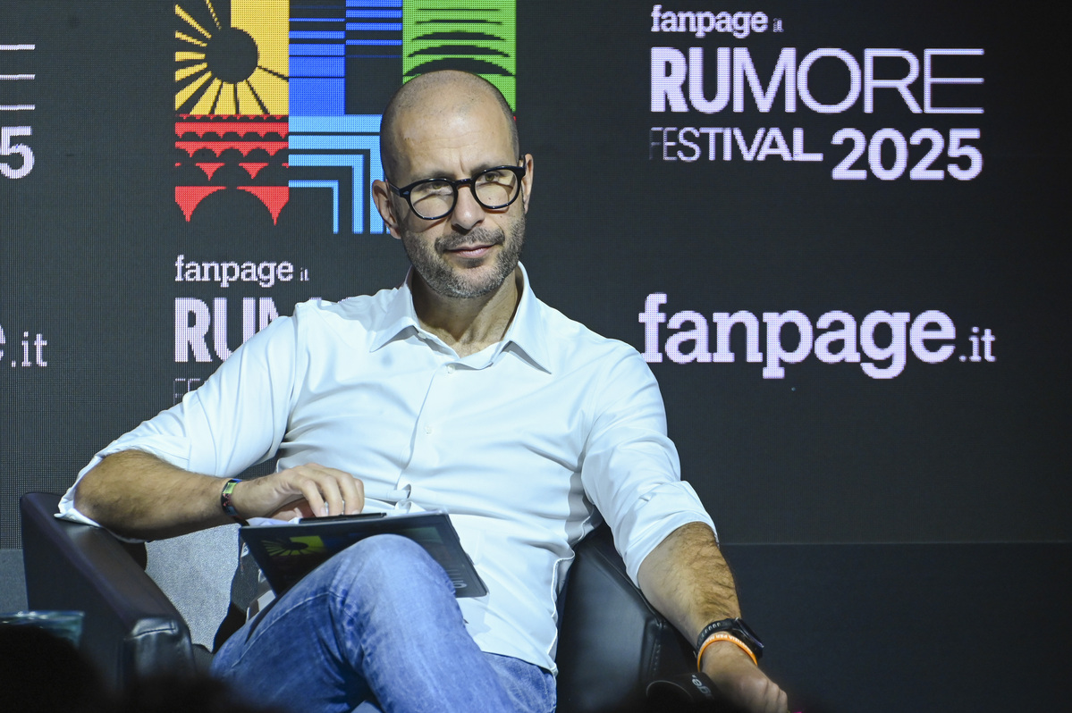 Multa da 3,5 milioni a Fanpage, ecco cosa c’è dietro il caso dei “contratti farlocchi” Multa da 3,5 milioni a Fanpage, ecco cosa c’è dietro il caso dei “contratti farlocchi”