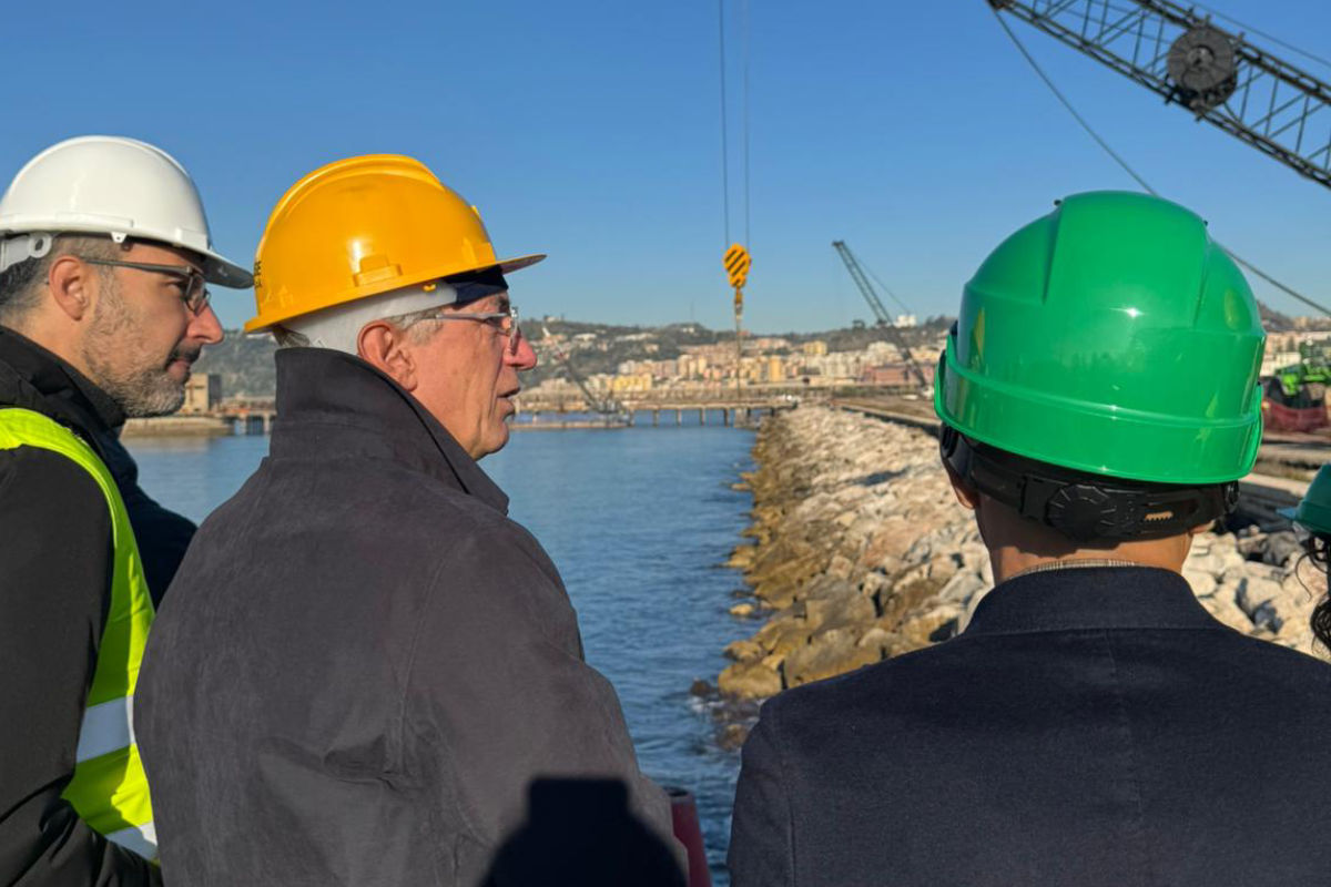 Bagnoli, il quartiere di Napoli che prova a rinascere dopo oltre trent’anni di immobilismo: ecco cosa è successo Bagnoli, il quartiere di Napoli che prova a rinascere dopo oltre trent’anni di immobilismo: ecco cosa è successo