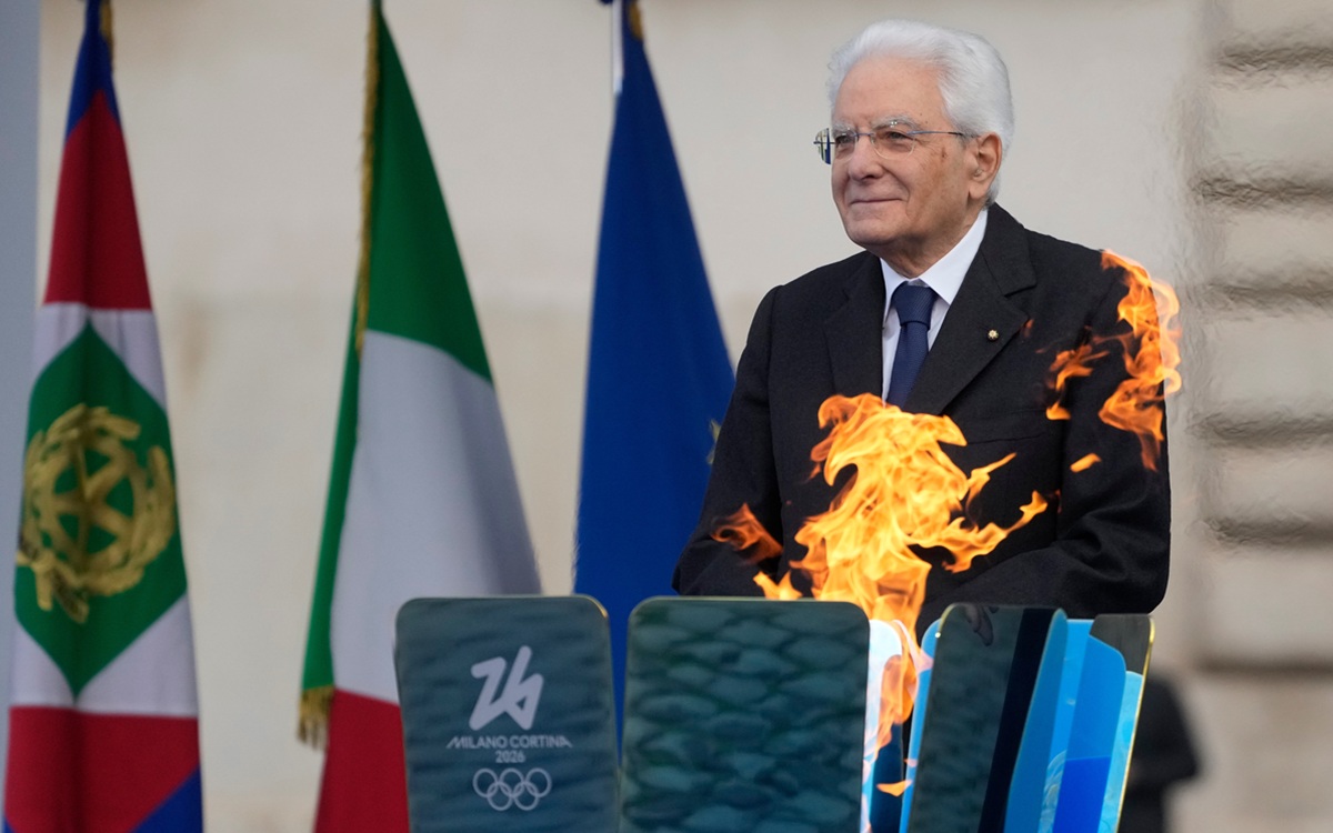 Olimpiadi Milano Cortina, un successo senza precedenti: sulle piste risuona l’inno di Mameli e quel “sì” finale che continua a unire nonostante le modifiche Olimpiadi Milano Cortina, un successo senza precedenti: sulle piste risuona l’inno di Mameli e quel “sì” finale che continua a unire nonostante le modifiche