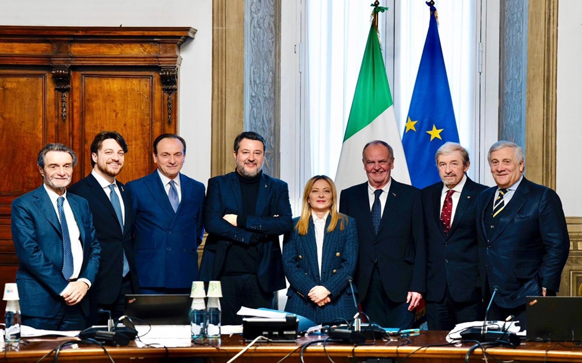 Autonomia, via libera alle pre-intese: in Lombardia esulta la Lega. Fontana: “Quante bugie raccontate in questi anni” Autonomia, via libera alle pre-intese: in Lombardia esulta la Lega. Fontana: “Quante bugie raccontate in questi anni”