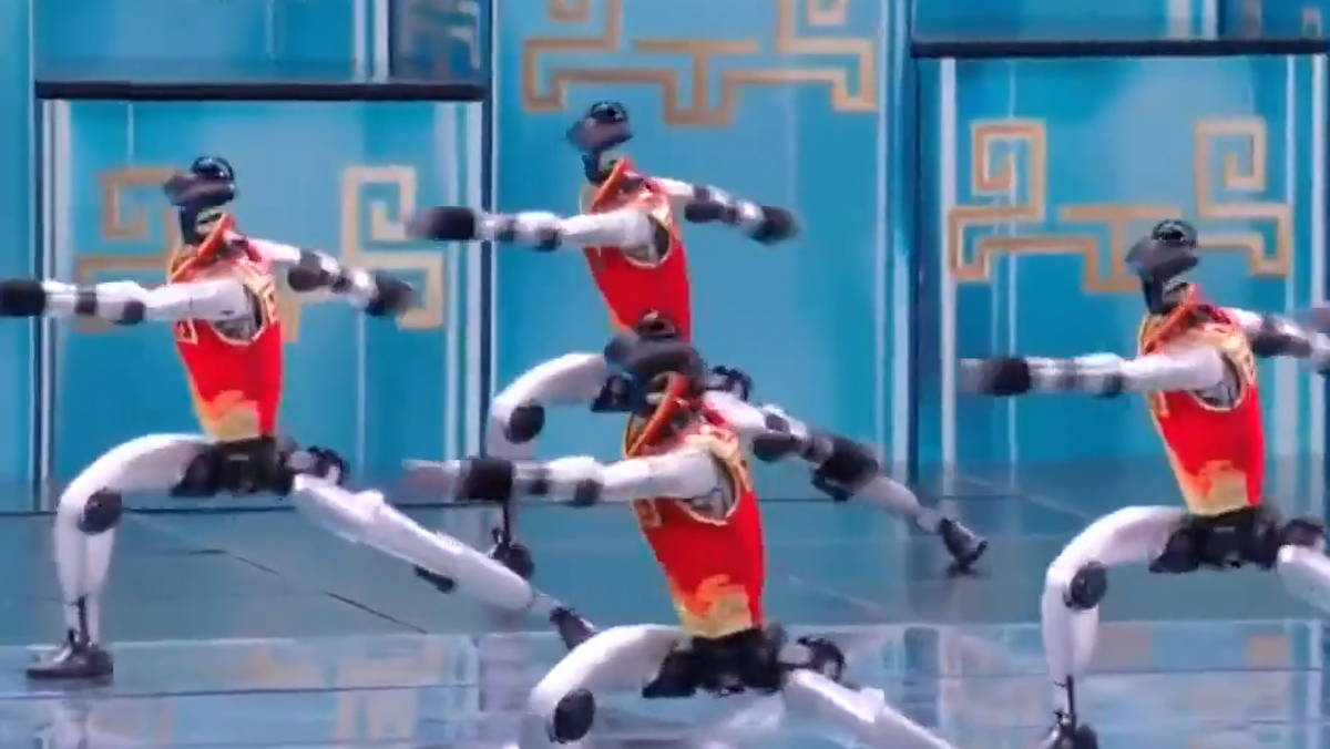 I robot ninja esistono già, la spettacolare esibizione in Cina. VIDEO I robot ninja esistono già, la spettacolare esibizione in Cina. VIDEO