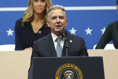 Ucraina, Witkoff: “Progressi significativi per la pace”. Ma intanto Putin bombardava Zaporizhia: un morto e sei feriti