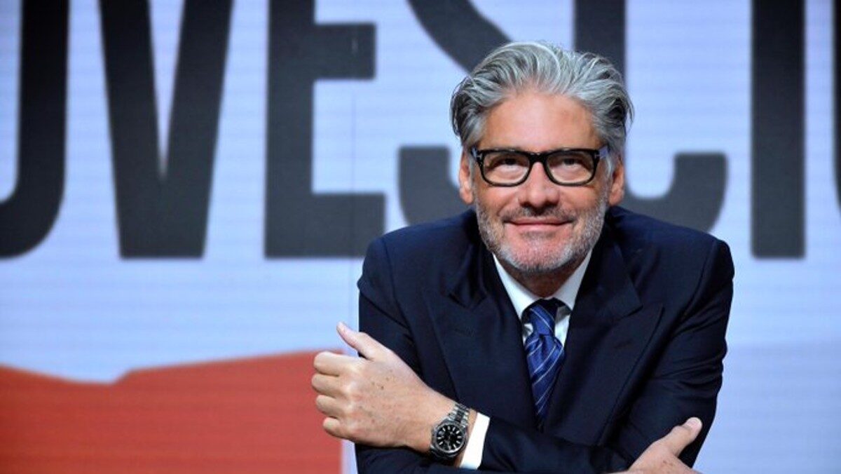 Dritto e Rovescio, dagli ultimi sviluppi sulla scena internazionale (con Trump grande protagonista) al problema delle occupazioni abusive: le anticipazioni della puntata Dritto e Rovescio, dagli ultimi sviluppi sulla scena internazionale (con Trump grande protagonista) al problema delle occupazioni abusive: le anticipazioni della puntata