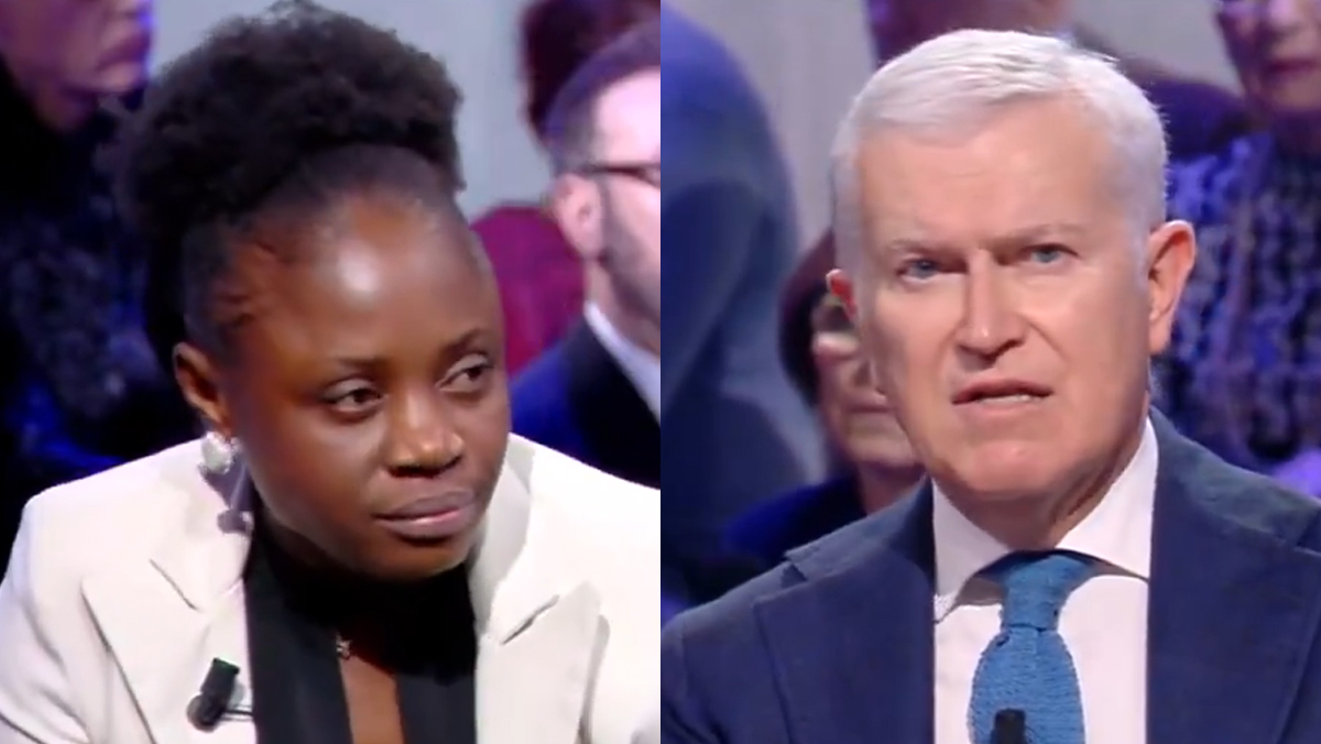 Dritto e Rovescio, Belpietro show da Del Debbio: “Il 35% dei reati più gravi è commesso da extracomunitari”. VIDEO Dritto e Rovescio, Belpietro show da Del Debbio: “Il 35% dei reati più gravi è commesso da extracomunitari”. VIDEO