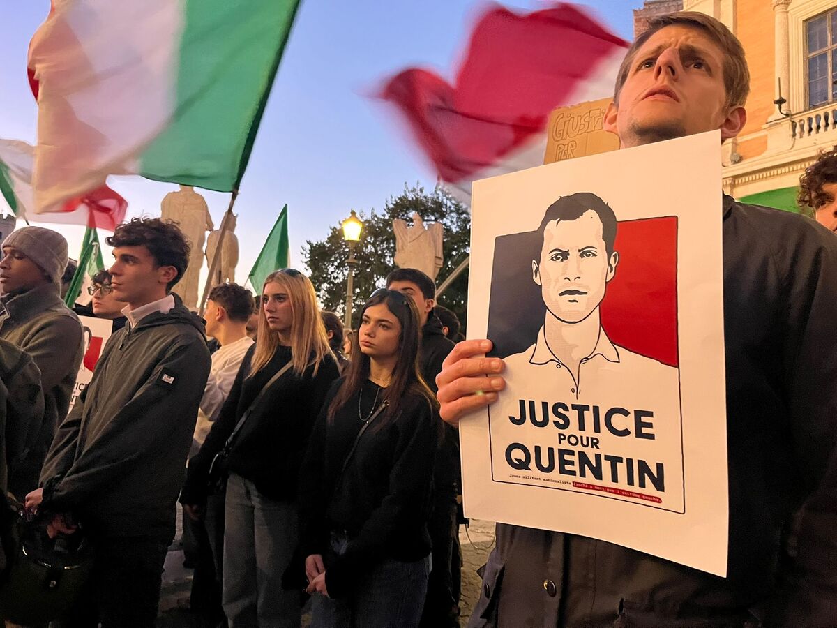 Roma in piazza per Quentin, Giubilei (Nazione Futura): “Qui senza bandiere, in democrazia non c’è spazio per la violenza come accaduto in Francia” Roma in piazza per Quentin, Giubilei (Nazione Futura): “Qui senza bandiere, in democrazia non c’è spazio per la violenza come accaduto in Francia”