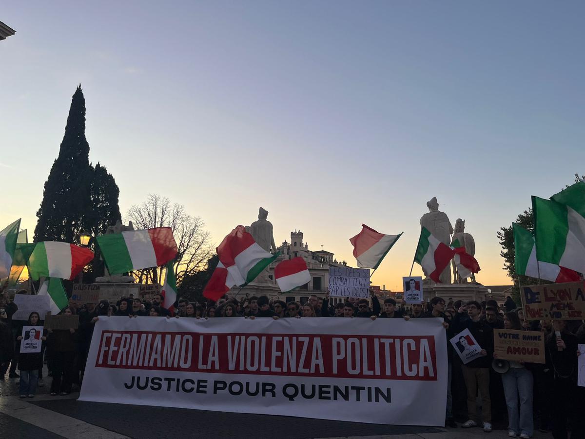 Roma in piazza per Quentin, Giubilei (Nazione Futura): “Qui senza bandiere, in democrazia non c’è spazio per la violenza come accaduto in Francia” Roma in piazza per Quentin, Giubilei (Nazione Futura): “Qui senza bandiere, in democrazia non c’è spazio per la violenza come accaduto in Francia”