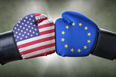 Guerra dei dazi, Europa in confusione. Poi l’avvertimento: “Da Trump ci aspettiamo il rispetto degli accordi commerciali”