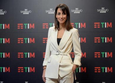 Chi è Giorgia Cardinaletti, giornalista del Tg1 che affiancherà Carlo Conti nella finale di Sanremo 2026 come co-conduttrice