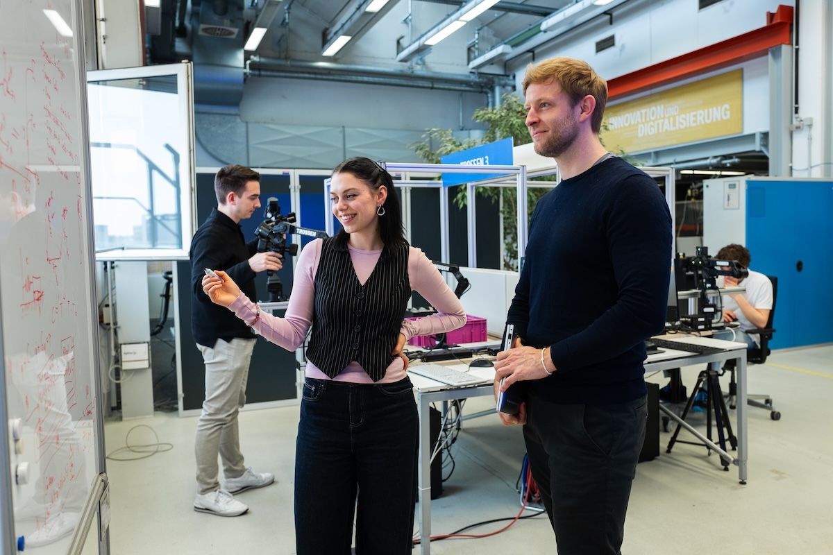 BMW Group: primo in Germania con robot umanoidi in produzione