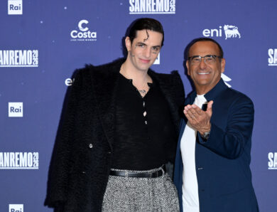 Sanremo 2026, Conti: “Ascolti tv? Non sono riuscito a battere me stesso”. Da Achille Lauro a Lillo: cresce l’attesa per il secondo appuntamento
