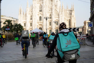 Brand o brand…elli/ Deliveroo, l’ascesa di una piattaforma: dalla startup londinese alla sfida globale del food delivery. La storia