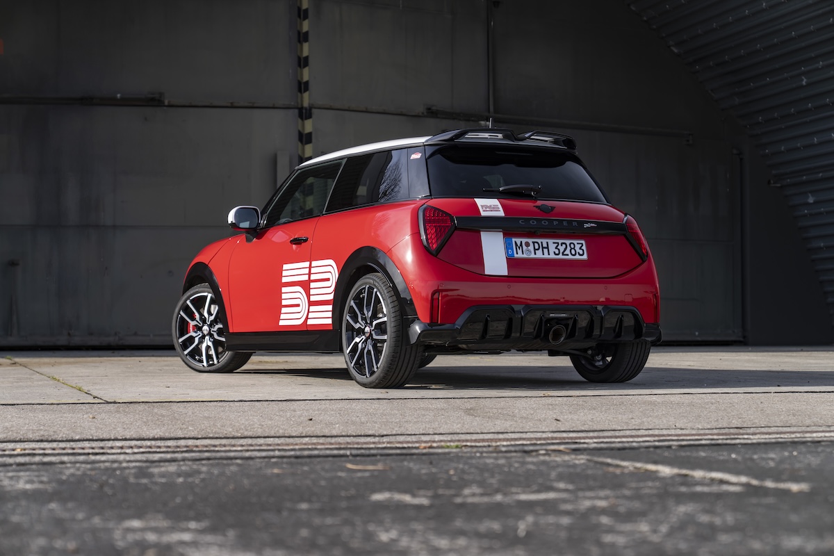 MINI celebra Monte Carlo: 1965 Victory Edition tra JCW ed elettrica