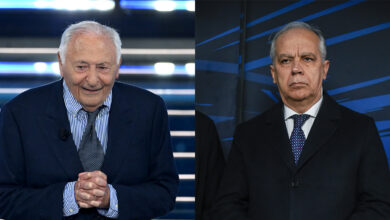 Mogol da Sanremo a Roma con un elisoccorso dei Vigili del fuoco, scoppia la polemica. Ma Piantedosi: “Lui è un monumento nazionale”