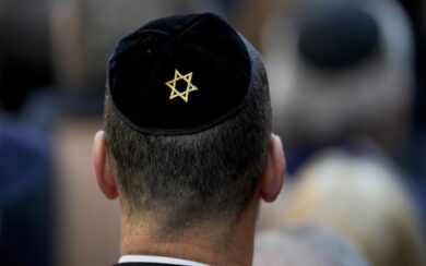 Milano, turisti con la kippah insultati ed aggrediti a pugni