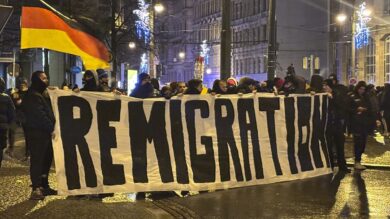 Remigration summit, Milano torna al centro della polemica: cosa era successo nel 2025 e cos’è la “remigrazione”