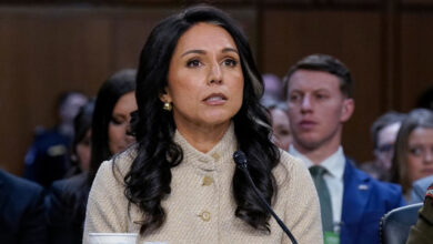 Chi è Tulsi Gabbard, la direttrice dell’Intelligence Usa che sbugiarda Trump sul nucleare iraniano: secondo caso