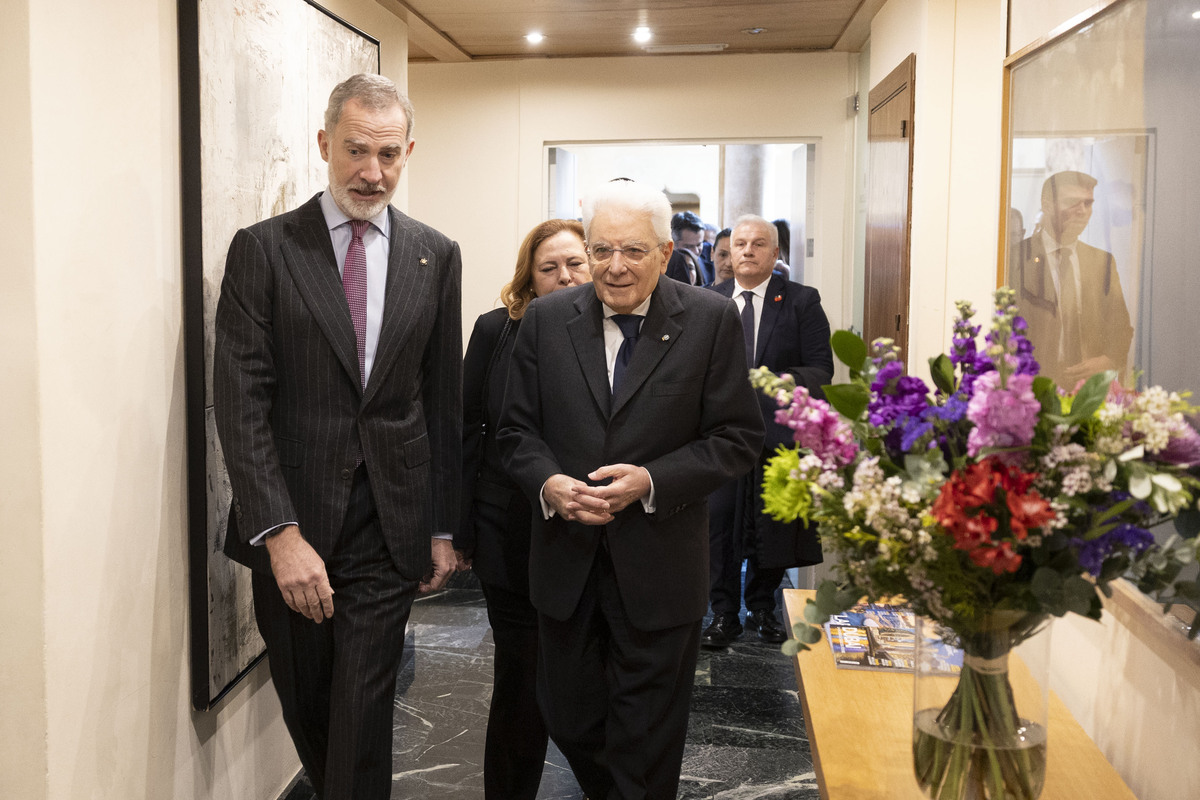 Mattarella, lectio magistralis a Salamanca: “Le fondamenta dell’Europa non cederanno a chi vuole smantellarla”