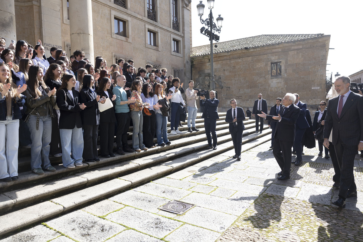 Mattarella, lectio magistralis a Salamanca: “Le fondamenta dell’Europa non cederanno a chi vuole smantellarla”