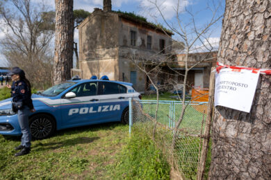 Roma, vietato il presidio per i due anarchici morti mentre fabbricavano un ordigno: il questore stoppa la commemorazione