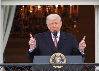 Trump choc: “Sto seriamente considerando il ritiro degli Usa dalla Nato”. Verso l’addio alla “tigre di carta”