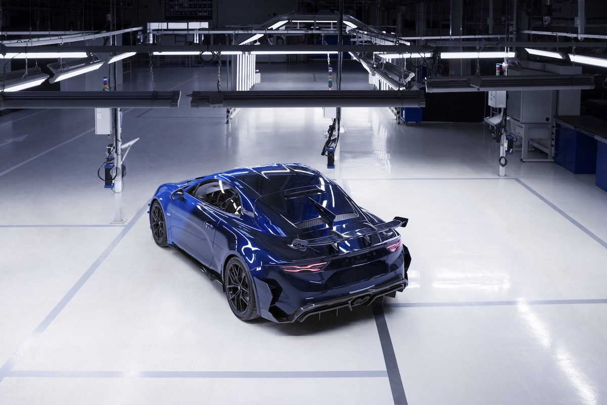 Alpine A110 vince Best Cars 2026: ottava volta regina sportive