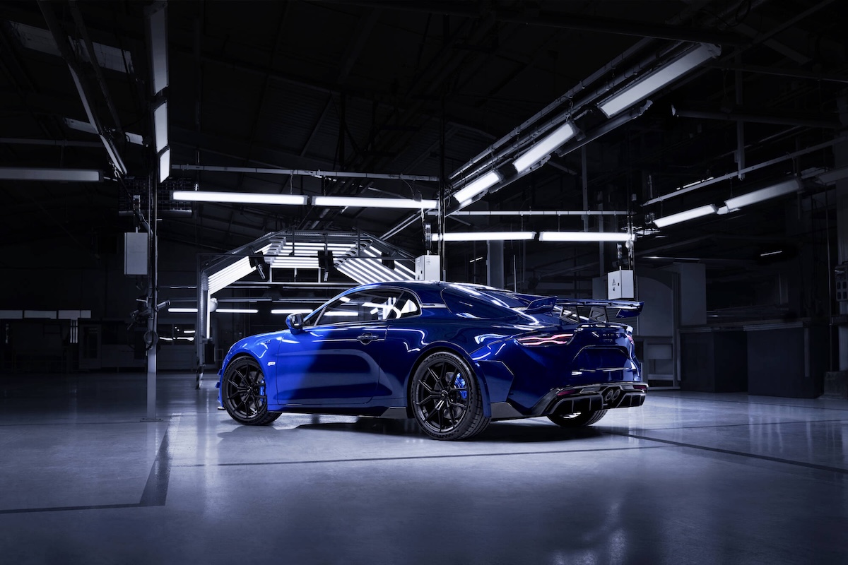 Alpine A110 vince Best Cars 2026: ottava volta regina sportive