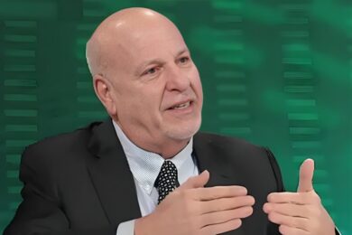 Iran, Alan Friedman avverte l’Italia: “Il prezzo dell’energia ci trascinerà in recessione”