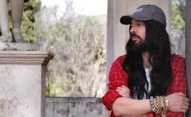 Valentino a Milano: la sfilata di Roma debutta in parallelo anche sui maxischermi della metropoli lombarda