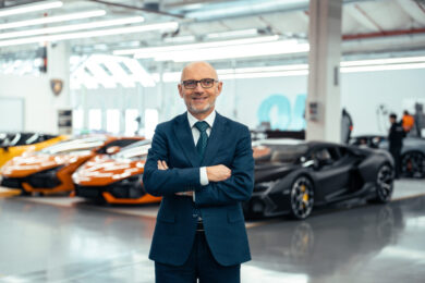 Lamborghini sceglie l’ibrido: la strategia dietro i conti del 2025