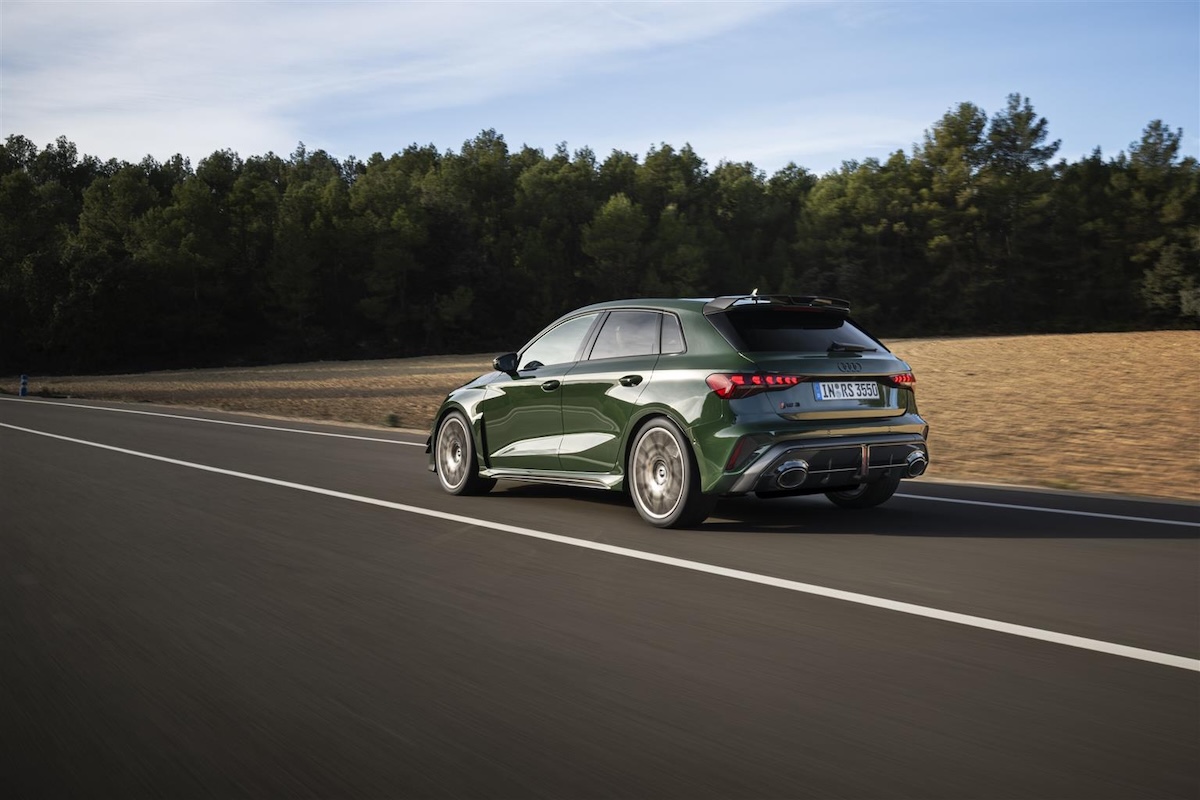 Audi RS 3 competition limited: 400 CV e anima racing esclusiva