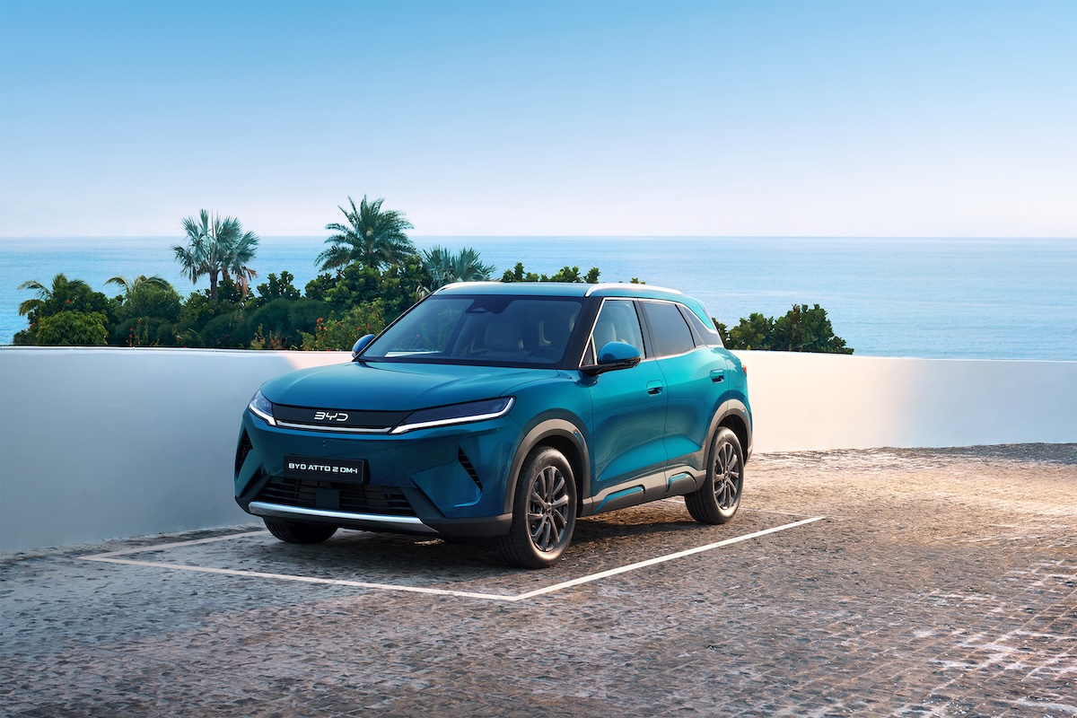 BYD ATTO 2 DM-i arriva in Italia: fino a 1.000 km di autonomia