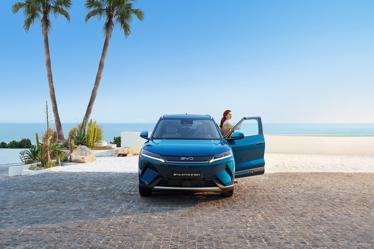 BYD ATTO 2 DM-i arriva in Italia: fino a 1.000 km di autonomia