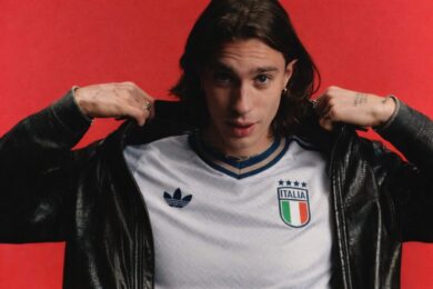 Italia, la nuova maglia away firmata Adidas è semplicemente spettacolare… e tutti noi speriamo di vederla questa estate ai mondiali