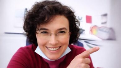 Bergamo, dimessa la prof accoltellata. Il legale: “Vuole tornare a scuola il prima possibile”