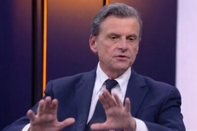 Carlo Calenda non si trattiene contro Salvini, che cos’ha detto in diretta su La7. VIDEO