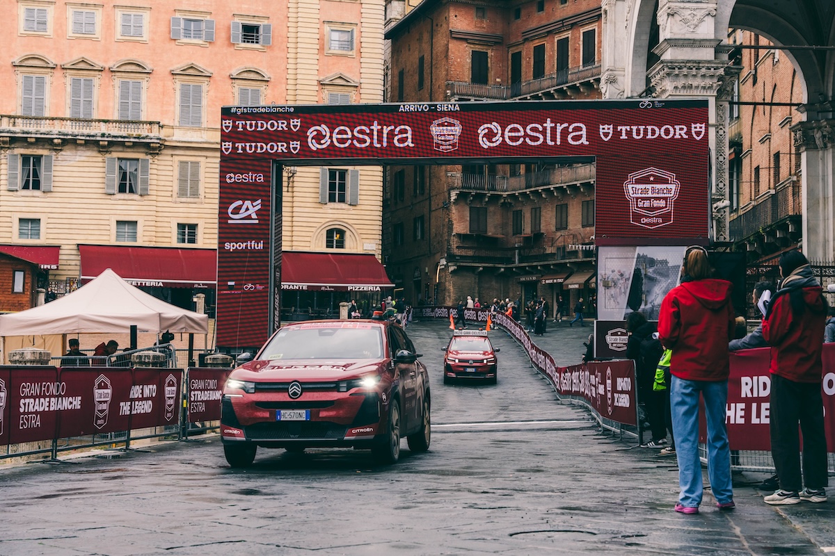 Citroen C5 Aircross debutta alle Strade Bianche con RCS Sport