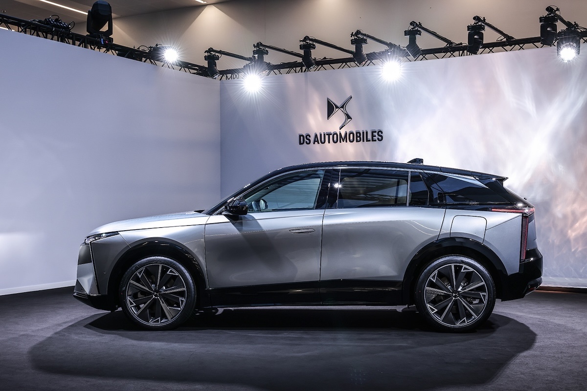 DS N°7, il SUV francese che punta su lusso e autonomia
