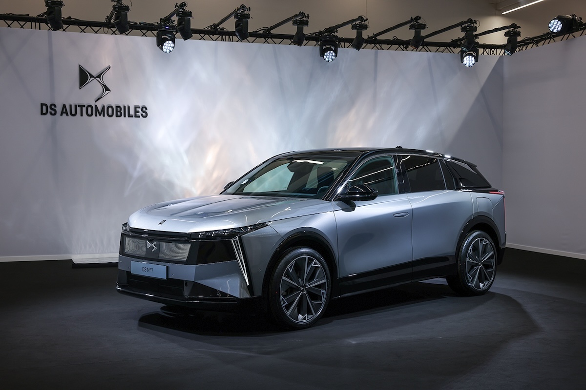 DS N°7, il SUV francese che punta su lusso e autonomia