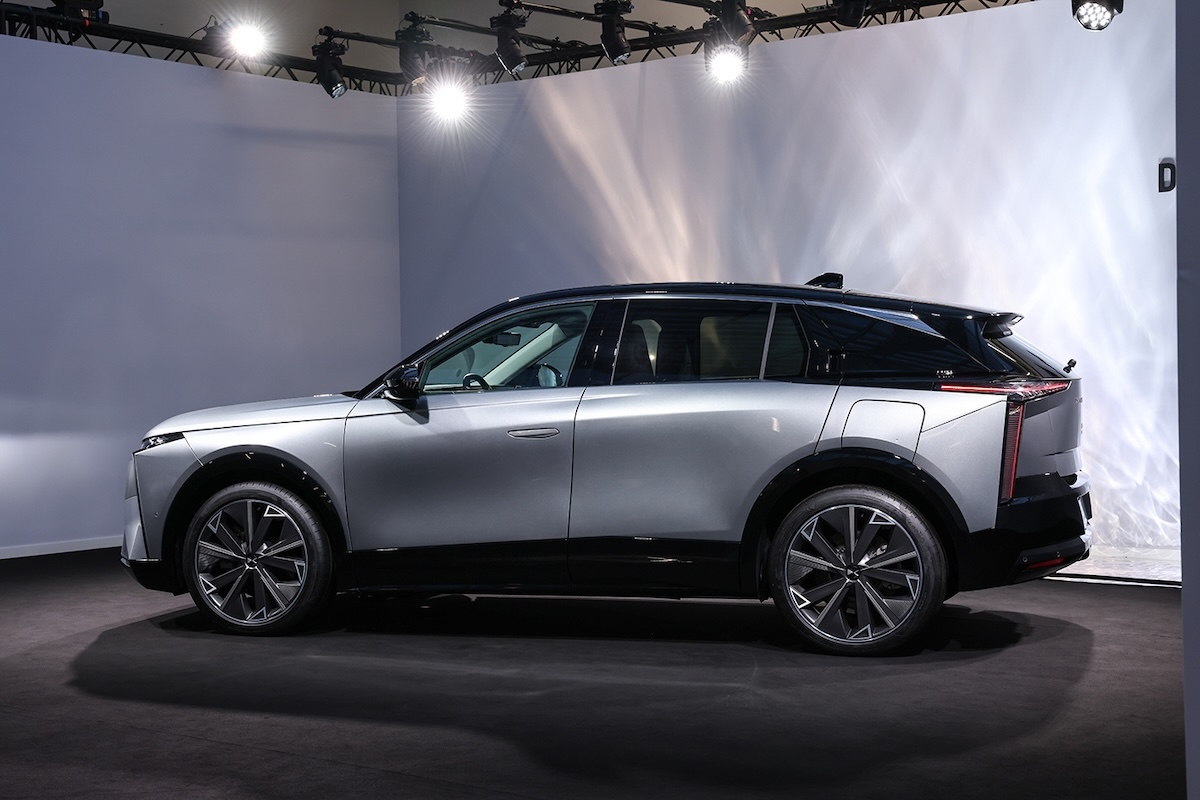 DS N°7, il SUV francese che punta su lusso e autonomia