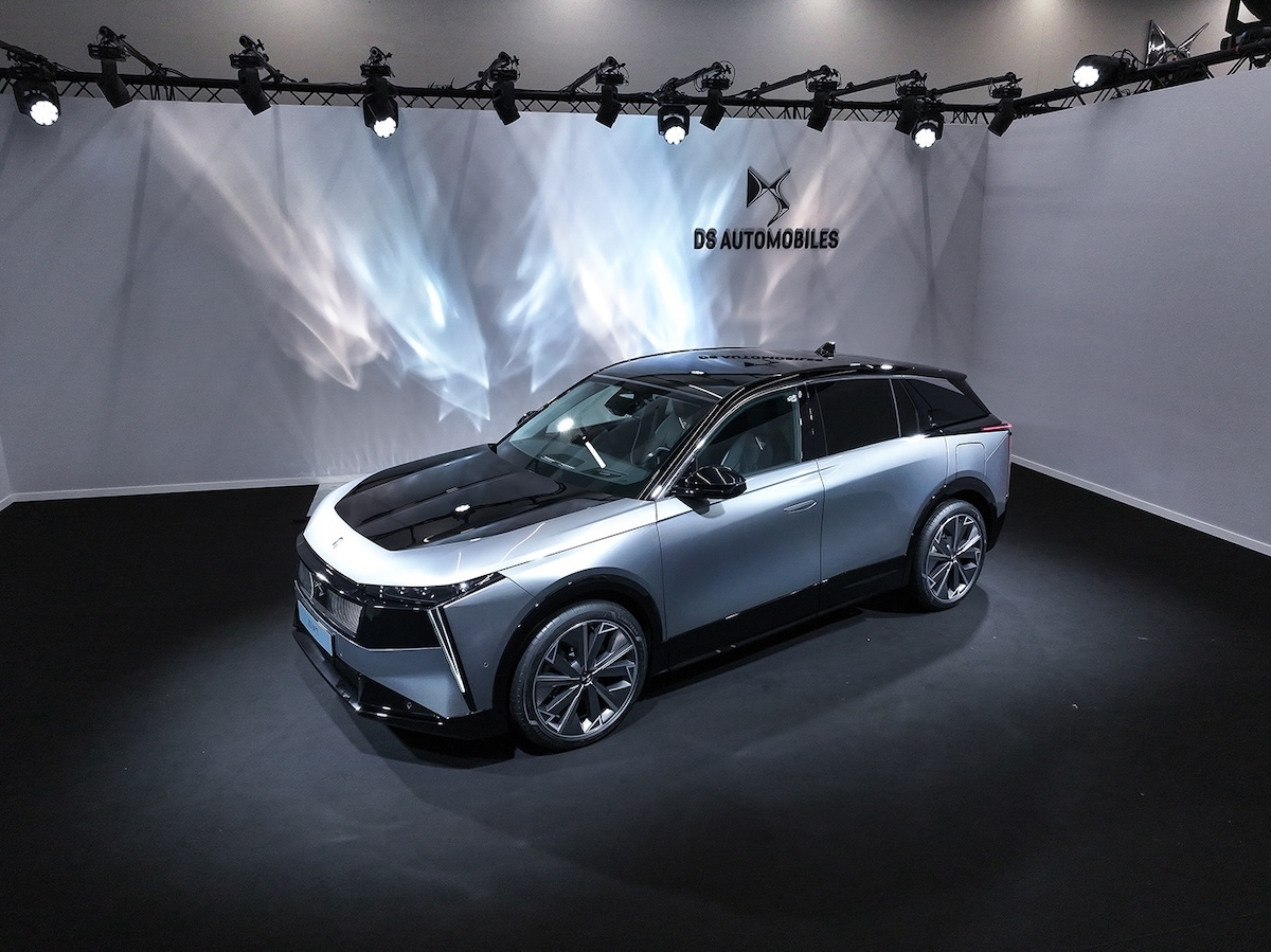 DS N°7, il SUV francese che punta su lusso e autonomia
